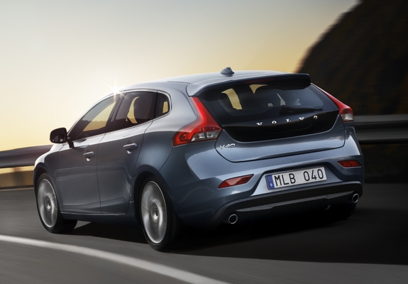 Pictures of Volvo V40 2012