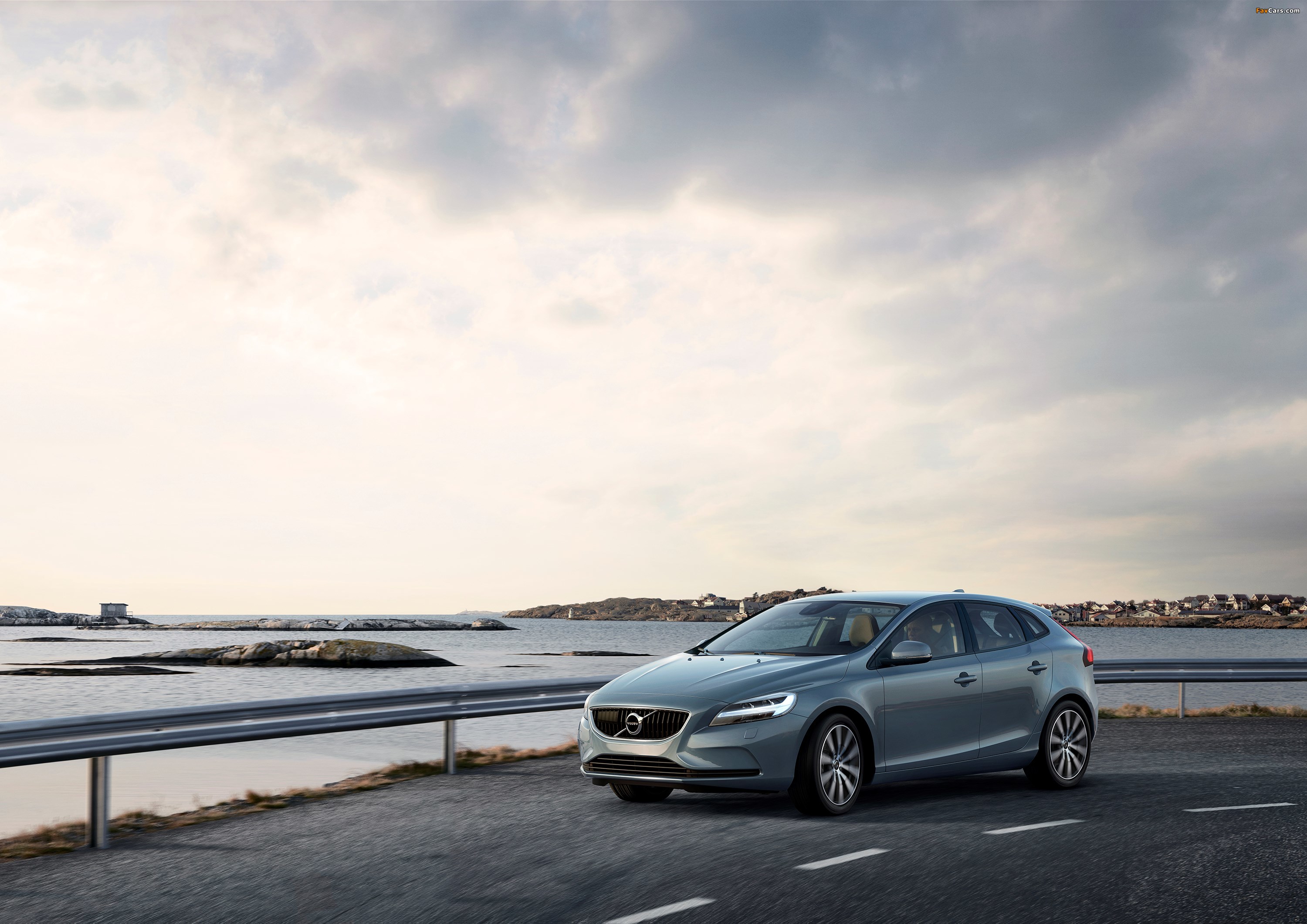 Pictures of Volvo V40 T4 Momentum 2016 (3000 x 2121)
