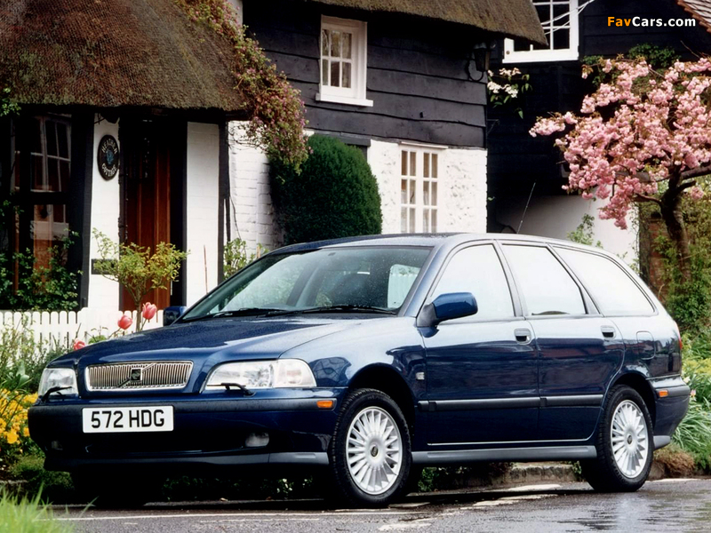 Volvo V40 UK-spec 1996–99 images (800 x 600)
