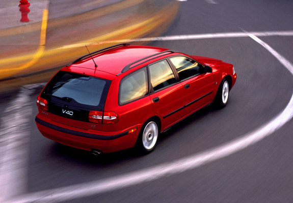 Volvo V40 1996–99 photos