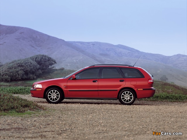 Volvo V40 1999–2002 images (640 x 480)