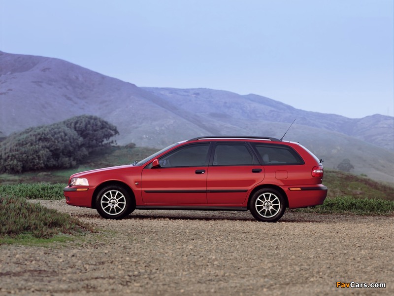 Volvo V40 1999–2002 images (800 x 600)