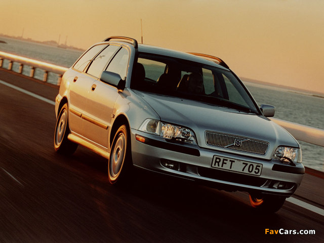 Volvo V40 1999–2002 photos (640 x 480)