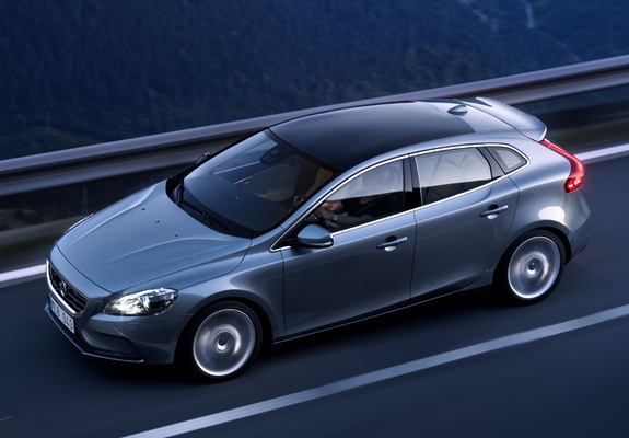 Volvo V40 2012 images