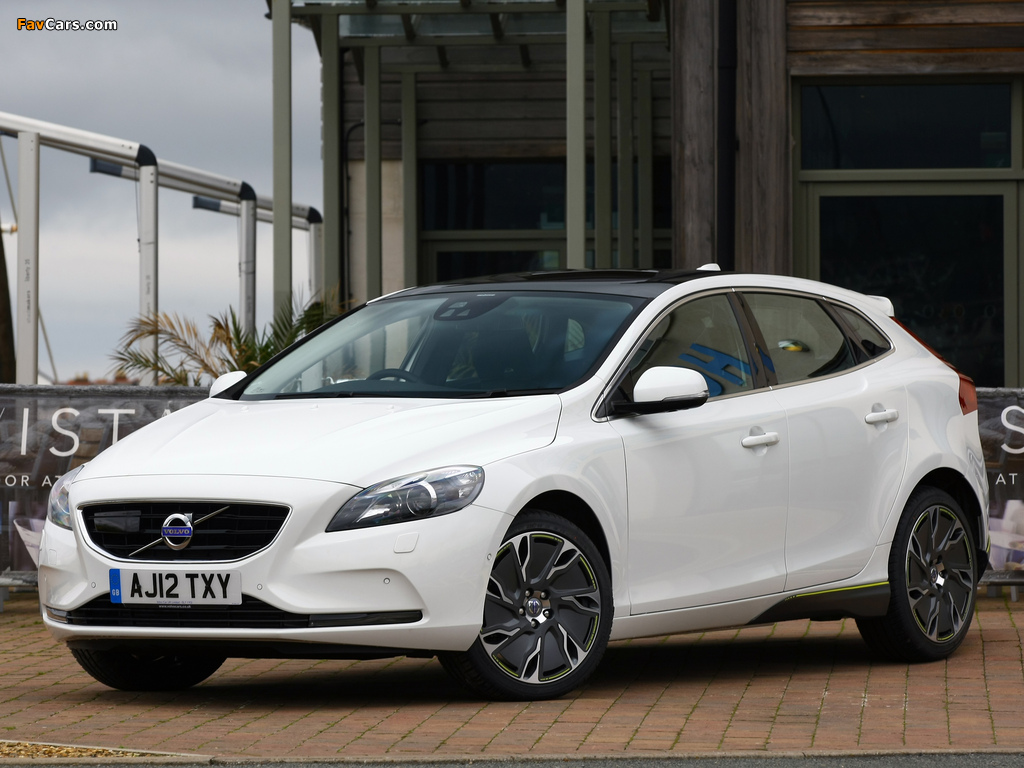 Volvo V40 D4 UK-spec 2012 photos (1024 x 768)