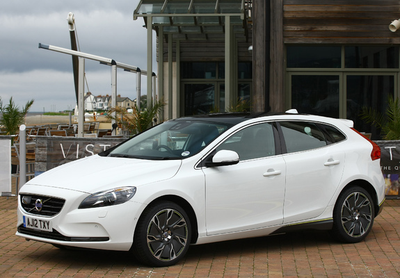 Volvo V40 D4 UK-spec 2012 photos