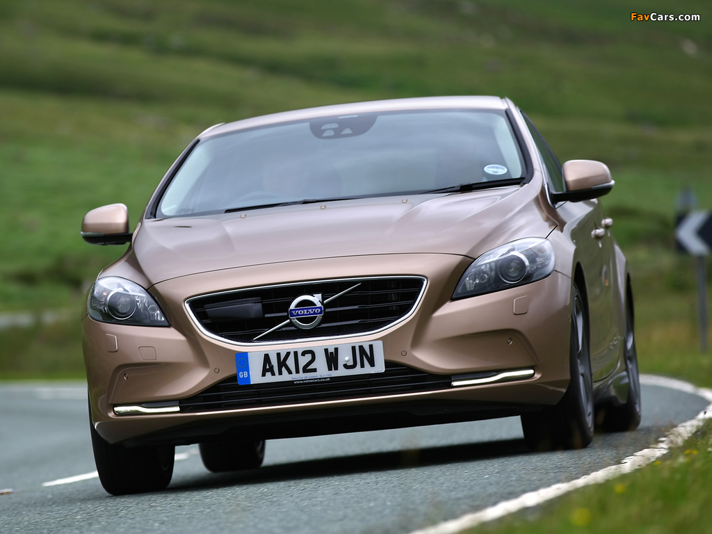 Volvo V40 T4 UK-spec 2012 pictures (1024 x 768)