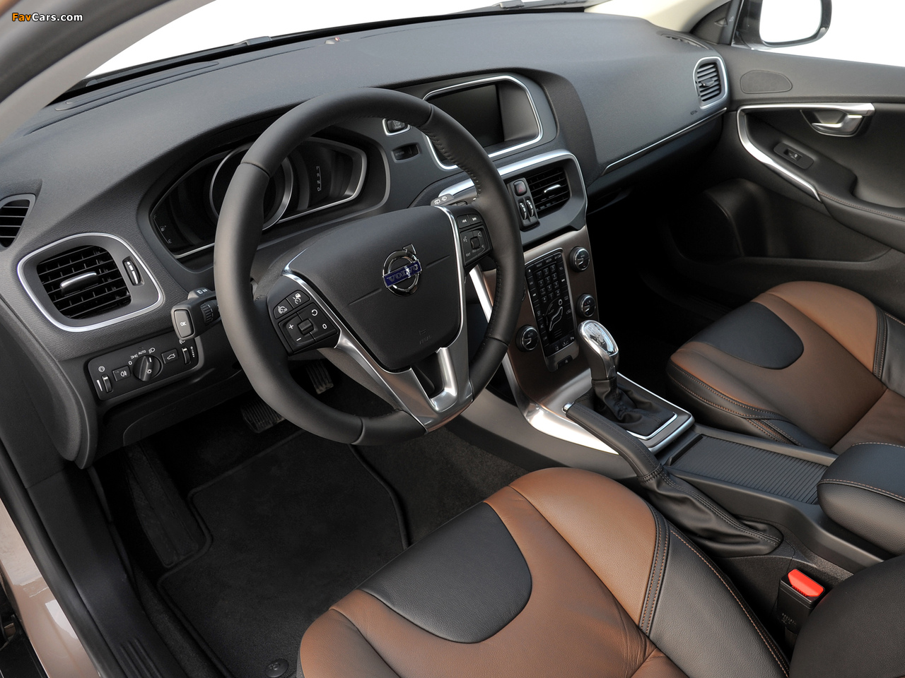 Volvo V40 Cross Country D3 2012 wallpapers (1280 x 960)