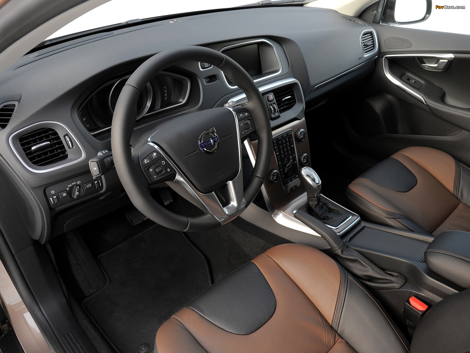 Volvo V40 Cross Country D3 2012 wallpapers (1600 x 1200)