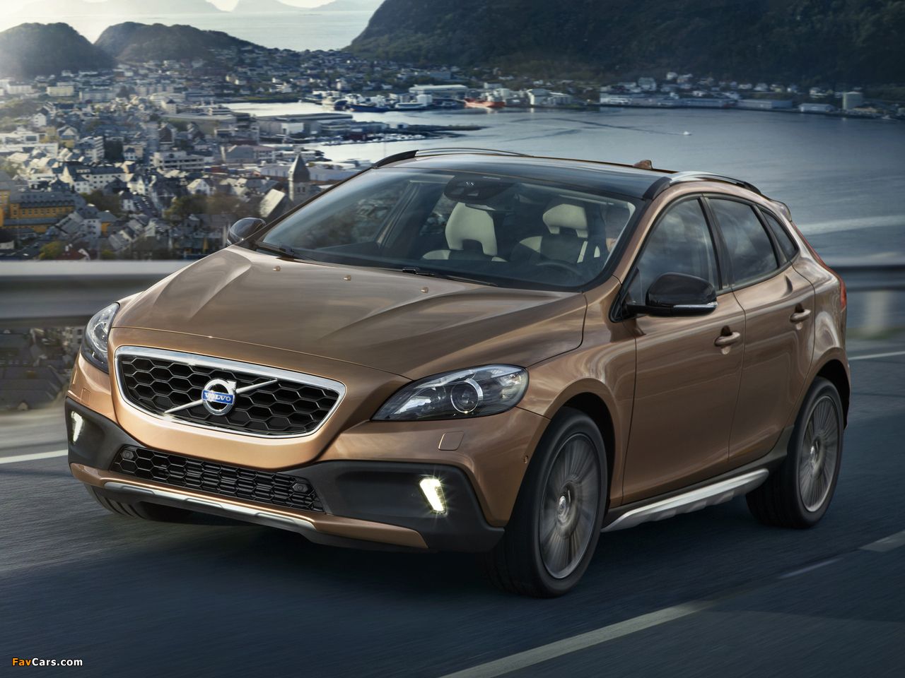 Volvo V40 Cross Country T5 2012 wallpapers (1280 x 960)