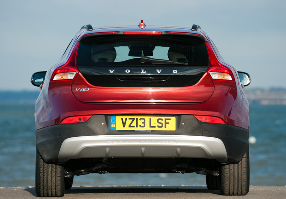 Volvo V40 Cross Country UK-spec 2013 wallpapers