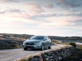 Volvo V40 T4 Momentum 2016 pictures