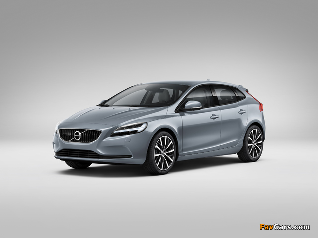 Volvo V40 T4 Momentum 2016 pictures (640 x 480)