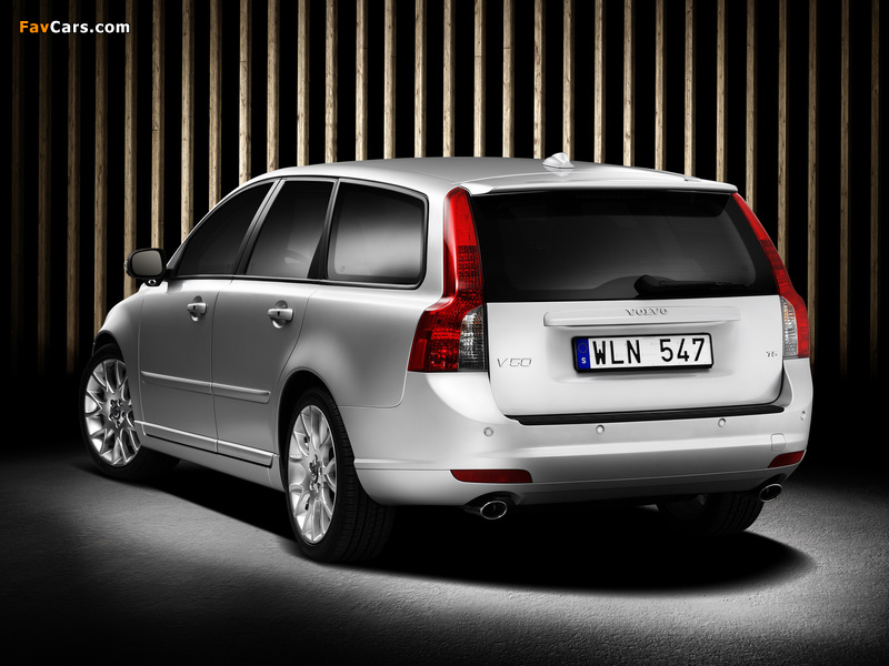 Images of Volvo V50 T5 2007–09 (800 x 600)