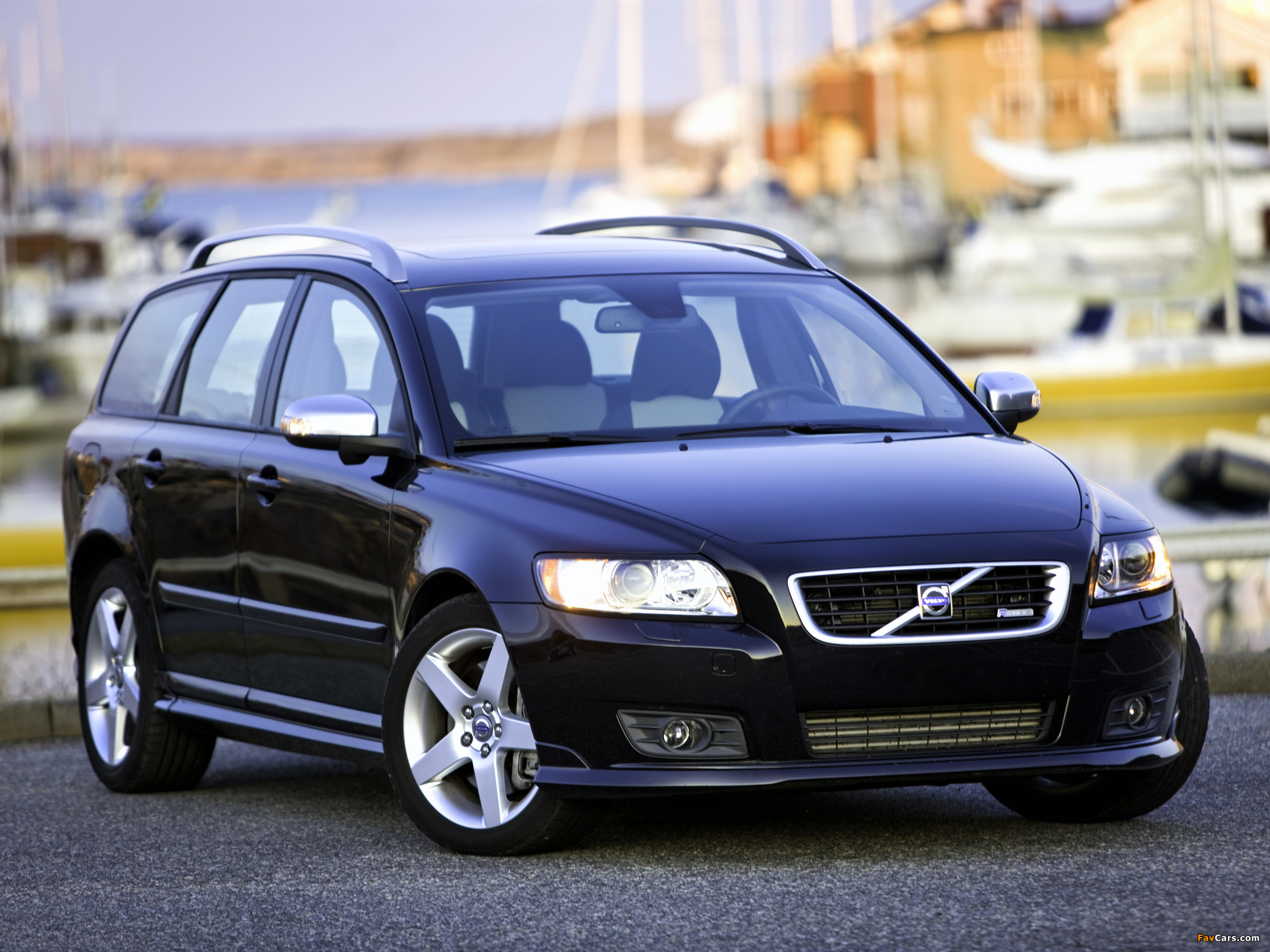 Images of Volvo V50 R-Design 2008–09 (2048 x 1536)