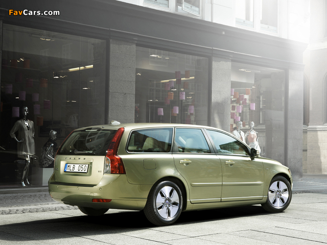 Images of Volvo V50 DRIVe 2009 (640 x 480)