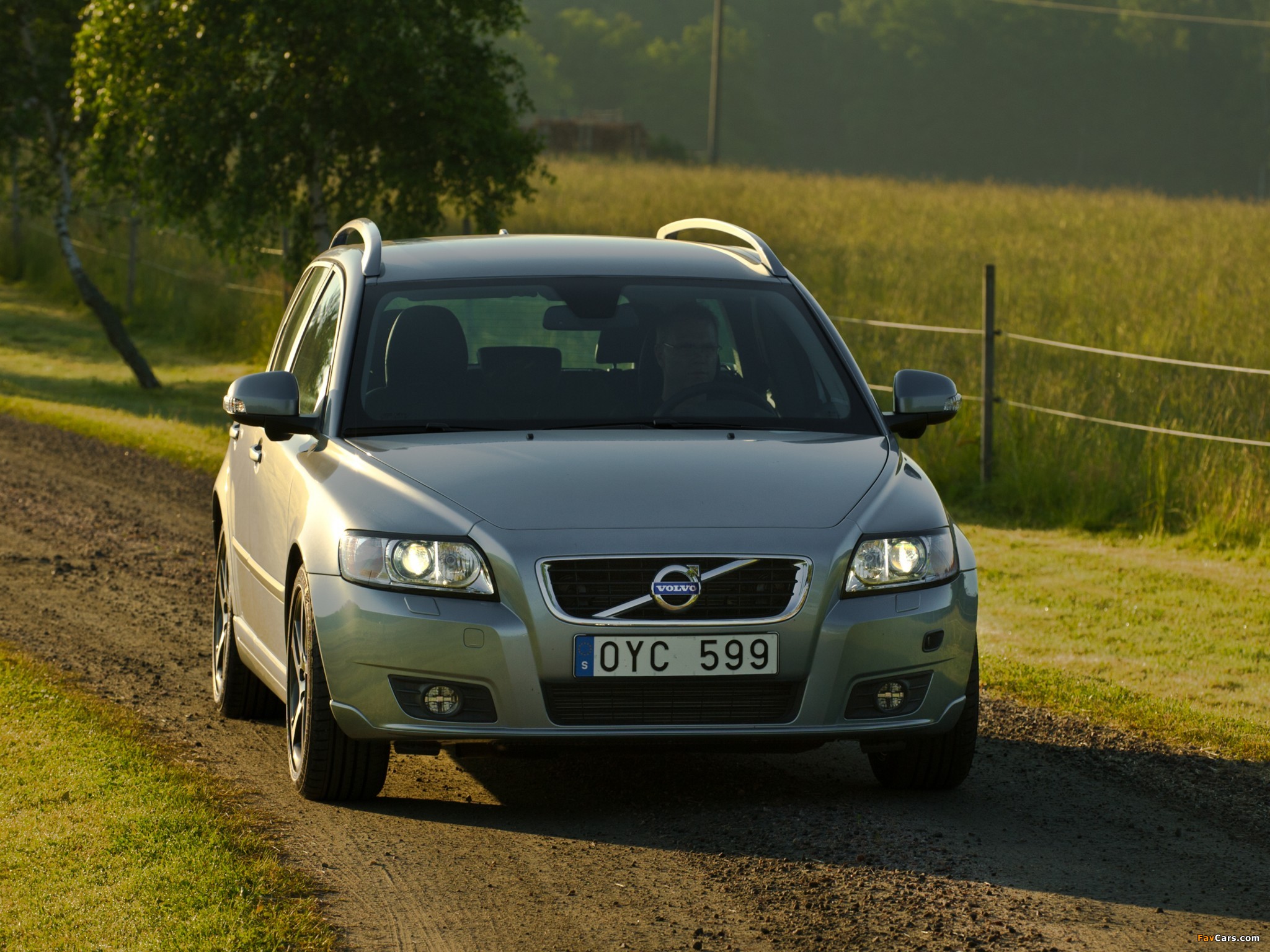 Images of Volvo V50 Classic 2011–12 (2048 x 1536)