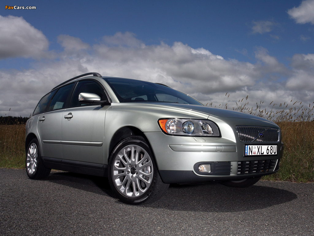 Photos of Volvo V50 T5 AU-spec 2005–07 (1024 x 768)