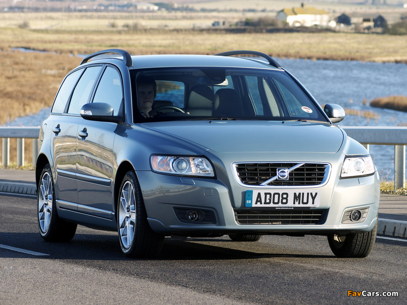 Photos of Volvo V50 UK-spec 2007–09 (800 x 600)