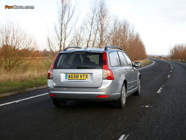 Photos of Volvo V50 DRIVe UK-spec 2009 (640 x 480)