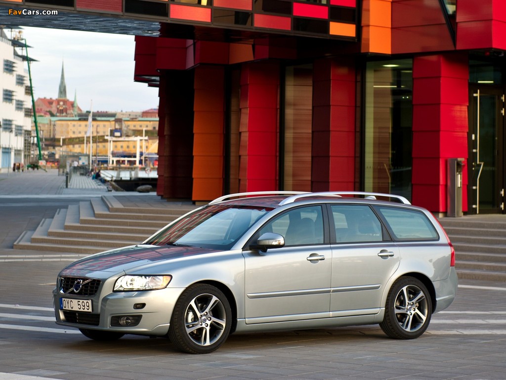 Photos of Volvo V50 Classic 2011–12 (1024 x 768)