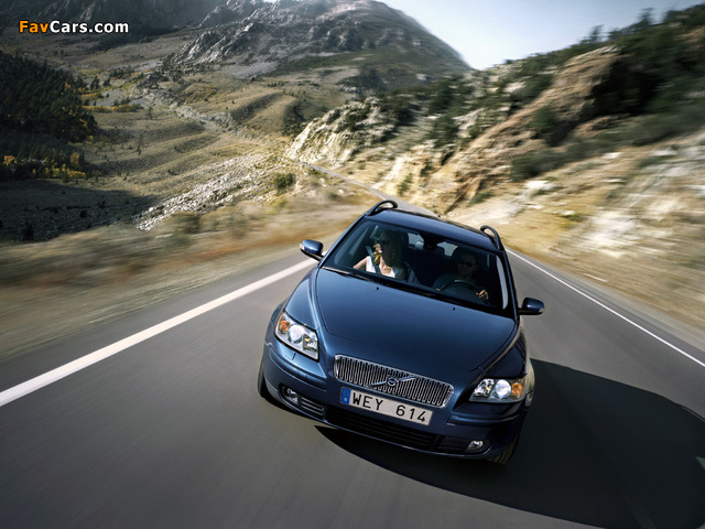 Pictures of Volvo V50 2004–07 (640 x 480)