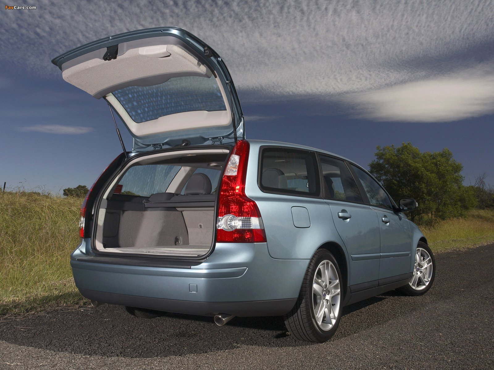 Pictures of Volvo V50 D5 AU-spec 2005–07 (1600 x 1200)