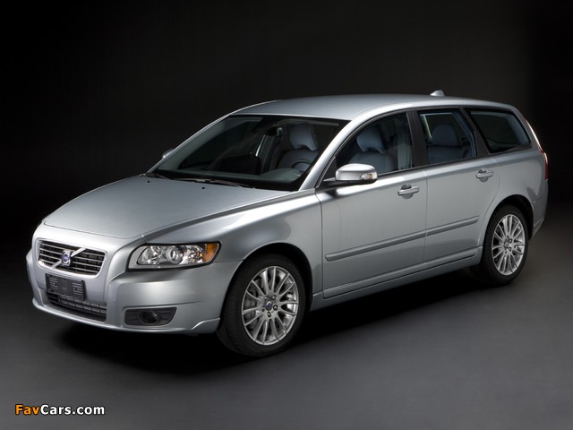 Pictures of Volvo V50 2.0D 2007–09 (640 x 480)