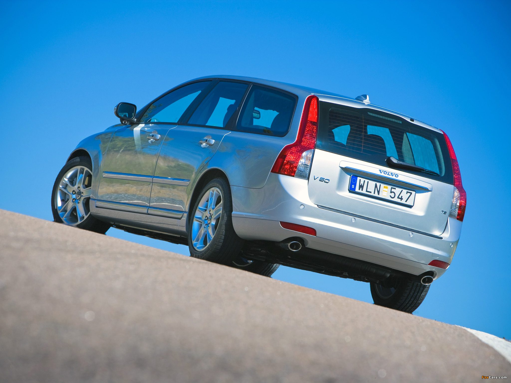 Pictures of Volvo V50 T5 2007–09 (2048 x 1536)