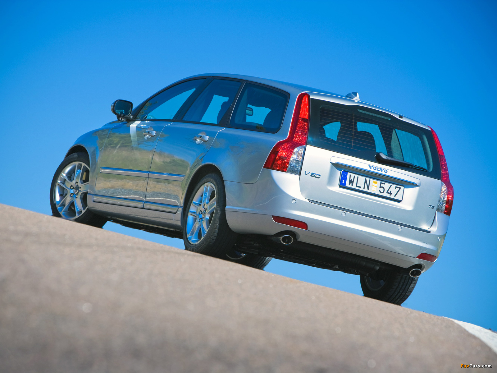 Pictures of Volvo V50 T5 2007–09 (1600 x 1200)