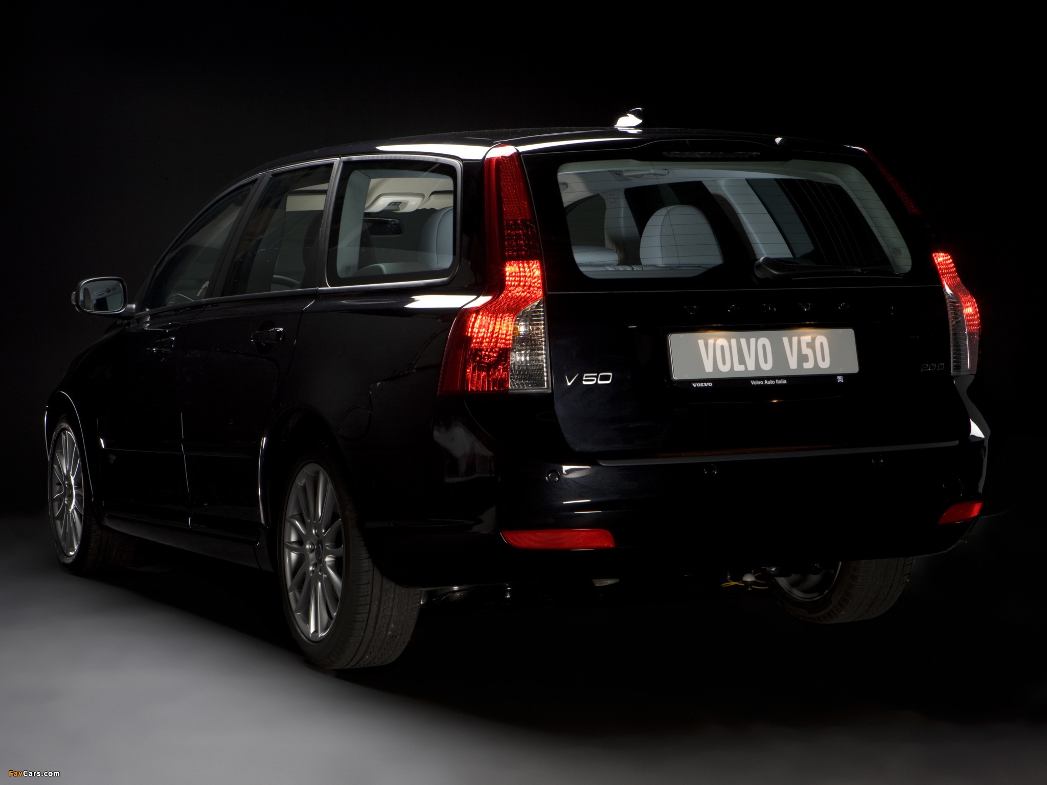 Pictures of Volvo V50 2.0D 2007–09 (2048 x 1536)