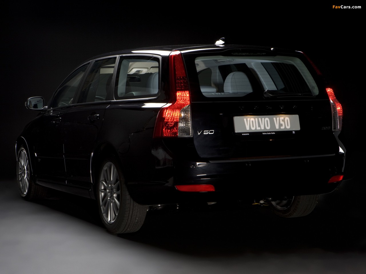 Pictures of Volvo V50 2.0D 2007–09 (1280 x 960)