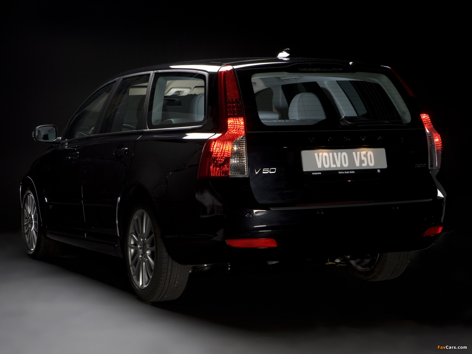 Pictures of Volvo V50 2.0D 2007–09 (1600 x 1200)