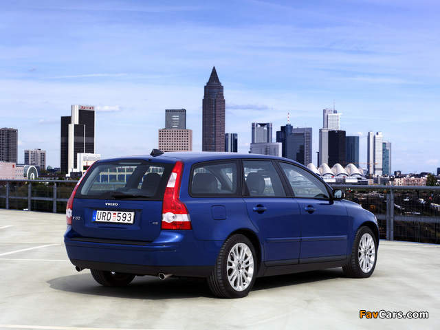 Volvo V50 D5 2004–07 pictures (640 x 480)