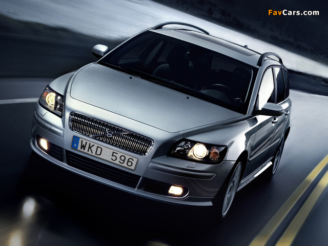 Volvo V50 2004–07 pictures (640 x 480)
