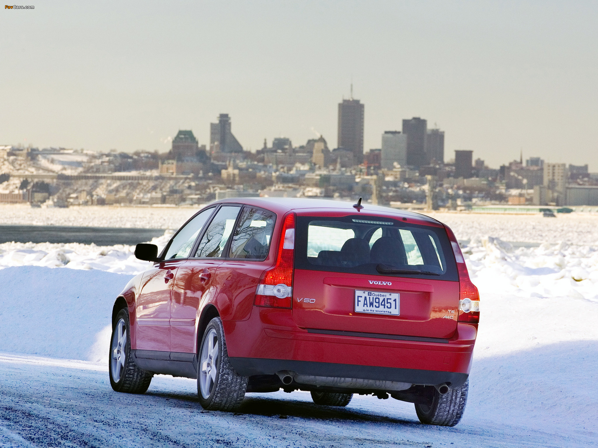 Volvo V50 T5 US-spec 2005–07 photos (2048 x 1536)