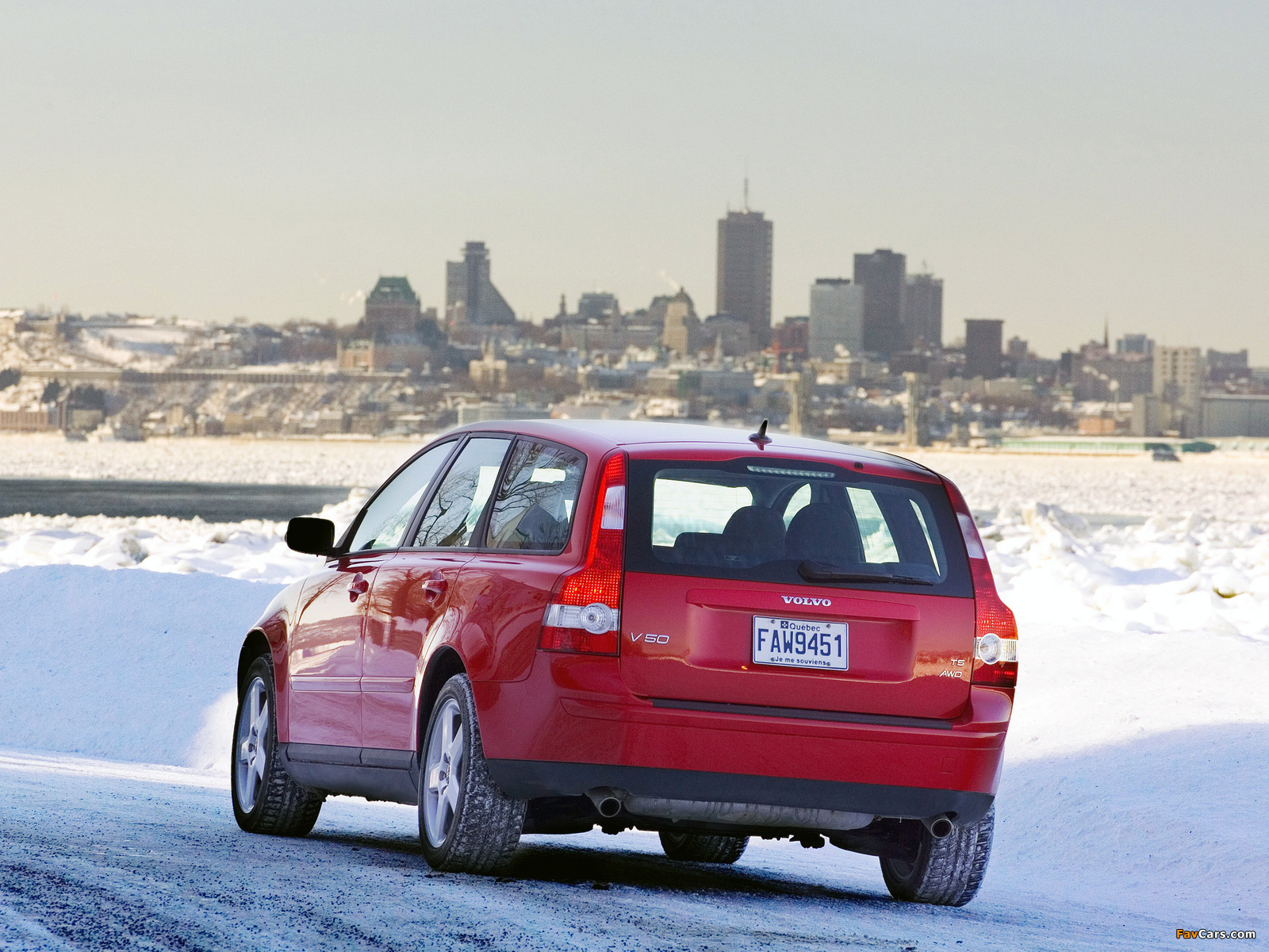 Volvo V50 T5 US-spec 2005–07 photos (1600 x 1200)