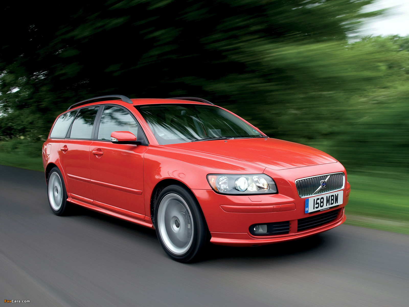 Volvo V50 T5 UK-spec 2005–07 wallpapers (1600 x 1200)