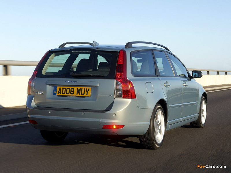 Volvo V50 UK-spec 2007–09 photos (800 x 600)