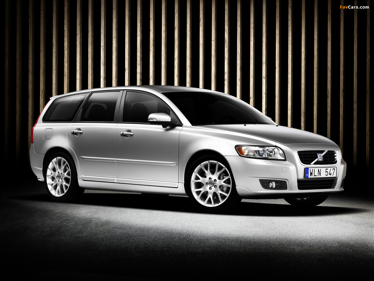 Volvo V50 T5 2007–09 photos (1280 x 960)