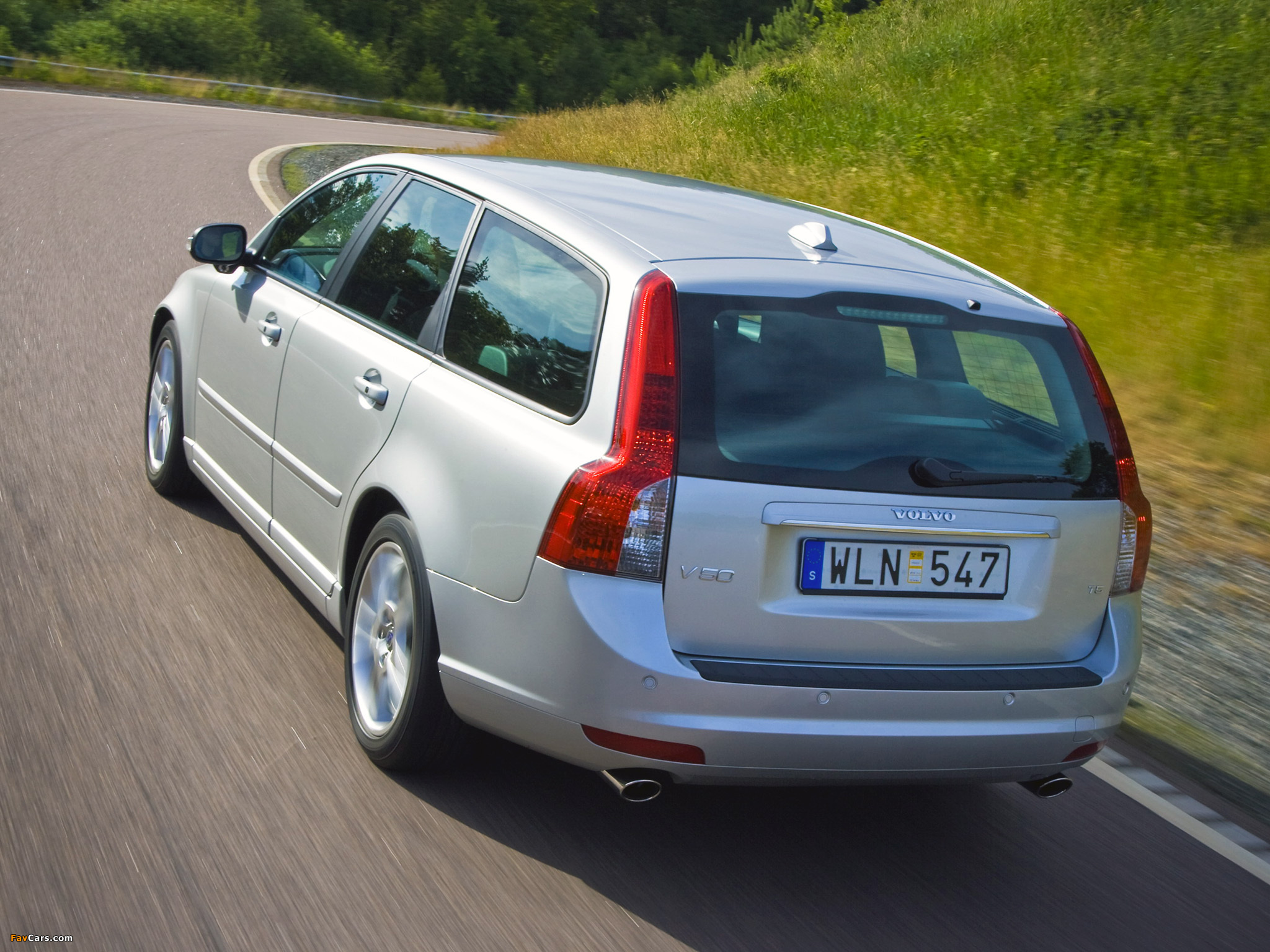 Volvo V50 T5 2007–09 pictures (2048 x 1536)