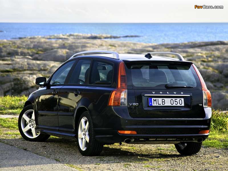 Volvo V50 R-Design 2008–09 photos (800 x 600)