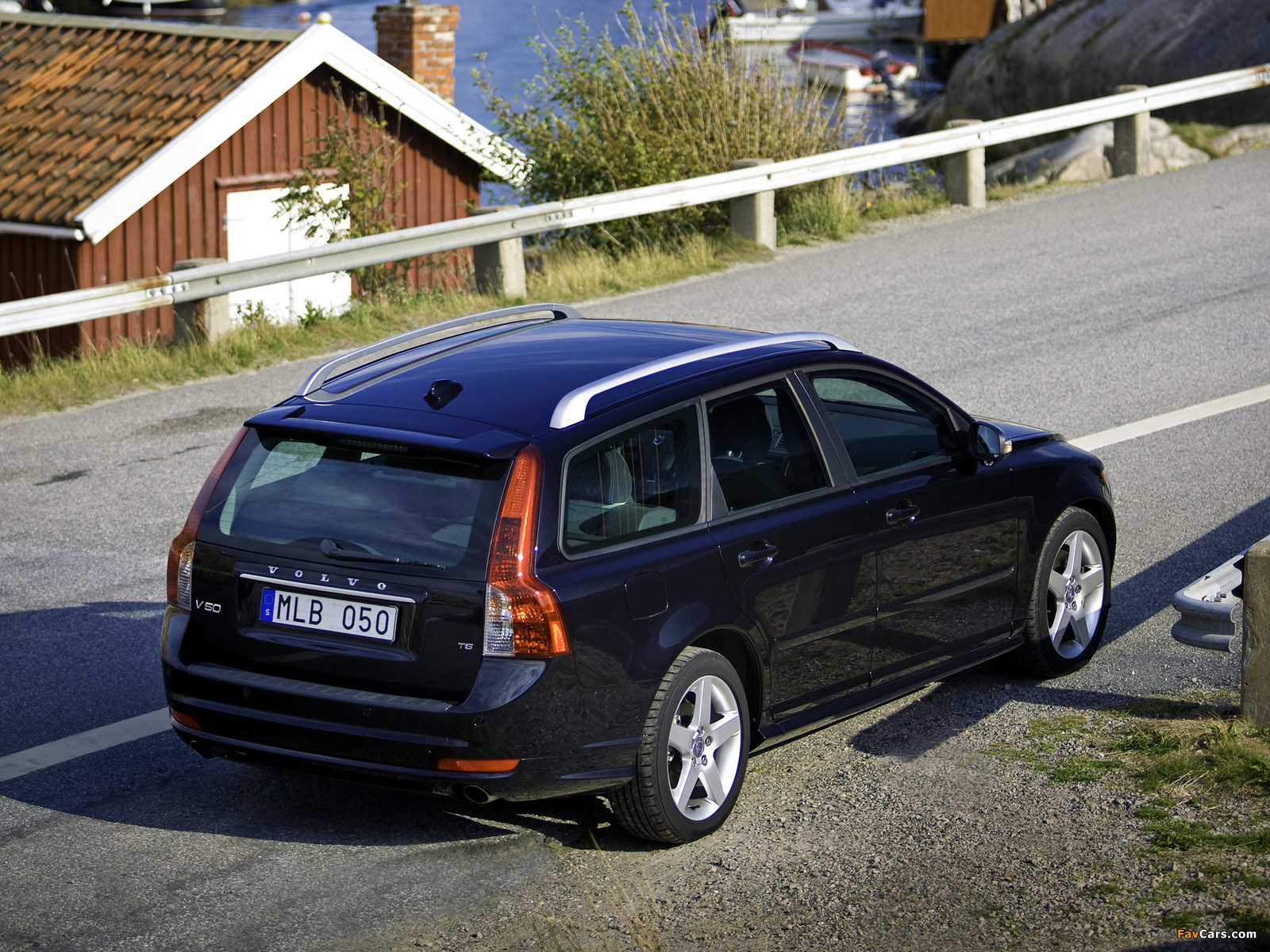 Volvo V50 R-Design 2008–09 wallpapers (1600 x 1200)