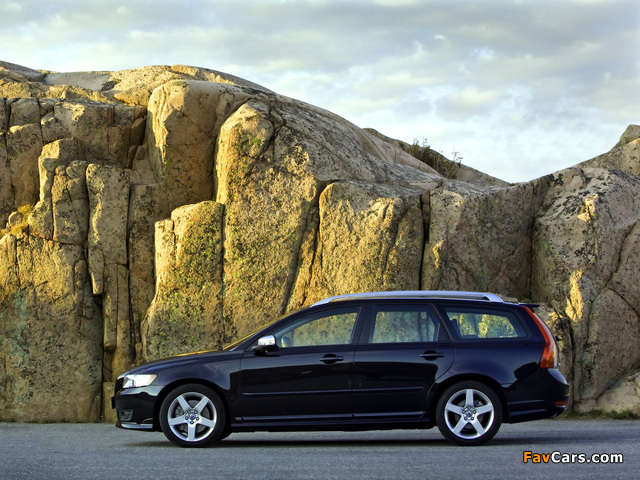 Volvo V50 R-Design 2008–09 wallpapers (640 x 480)