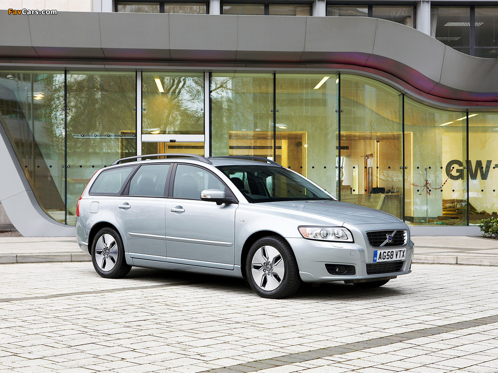 Volvo V50 DRIVe UK-spec 2009 pictures (1024 x 768)