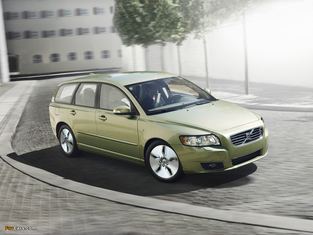 Volvo V50 DRIVe 2009 wallpapers (1024 x 768)