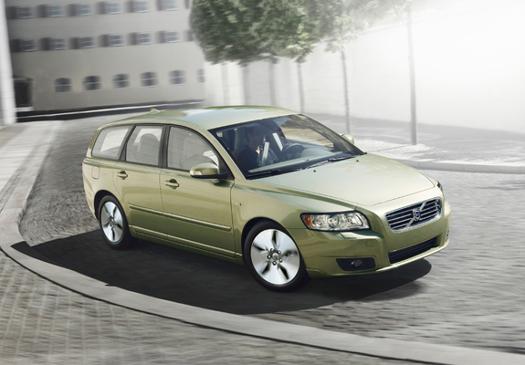 Volvo V50 DRIVe 2009 wallpapers