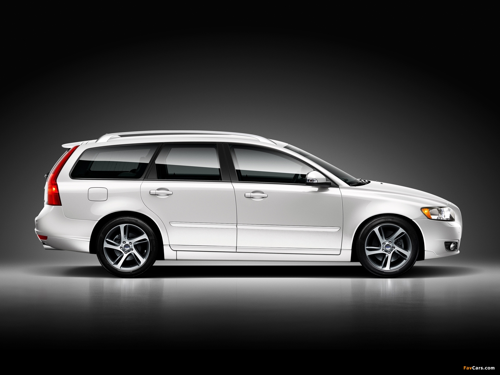 Volvo V50 Classic 2011–12 images (1600 x 1200)
