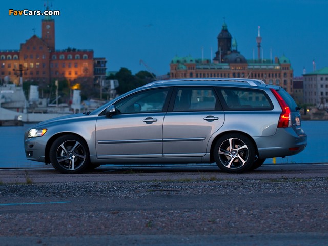 Volvo V50 Classic 2011–12 pictures (640 x 480)