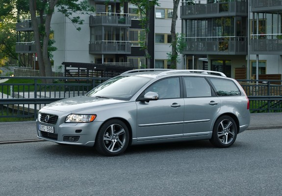 Volvo V50 Classic 2011–12 wallpapers